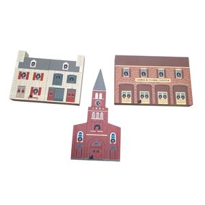 Cat's Meow Lot Of 3 Chrismas Wood Art Houses, Church